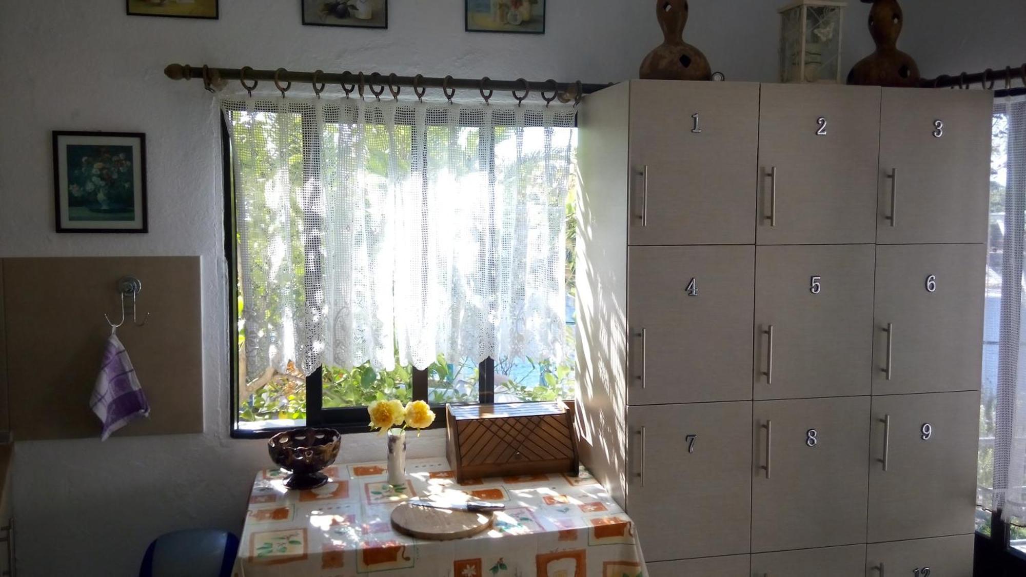 Gorgona Rooms Alikí エクステリア 写真
